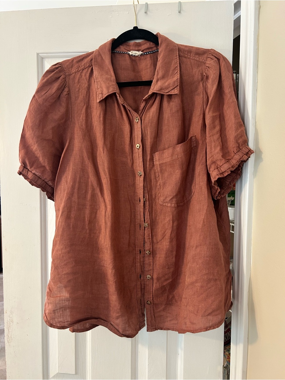 Pilcro Rust-Tone Short Puff Sleeve Button-Up Blouse